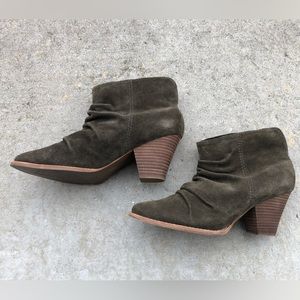 Splendid Olive Green “Rodeo” Suede Heeled Ankle Boot - Size 9.5M (US)